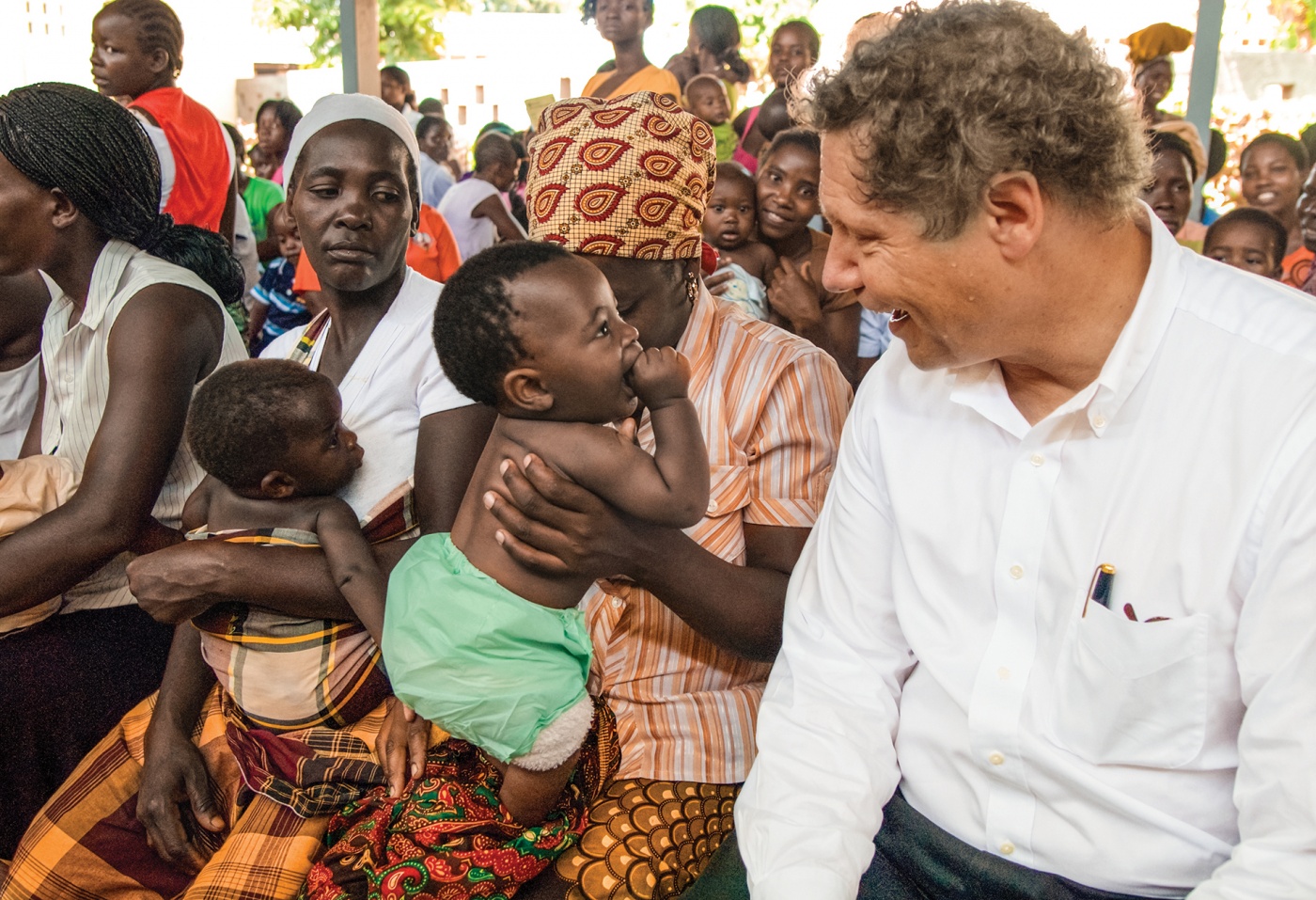 Berkley meets mothers and children at the Manhi&ccedil;a district hospital in Mozambique.
